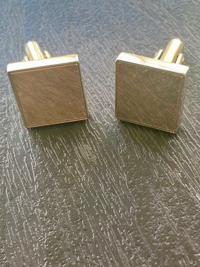 Swank Gold Brushed Square Cufflinks